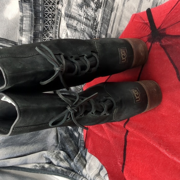 UGG Cary tie up corset boots size 8 - Picture 2 of 9